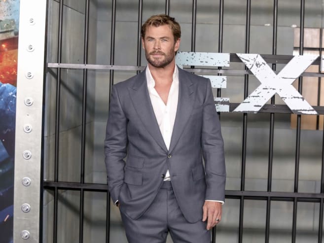 Chris Hemsworth 'incorporating more solitude' into his life following Alzheimer's risk warning