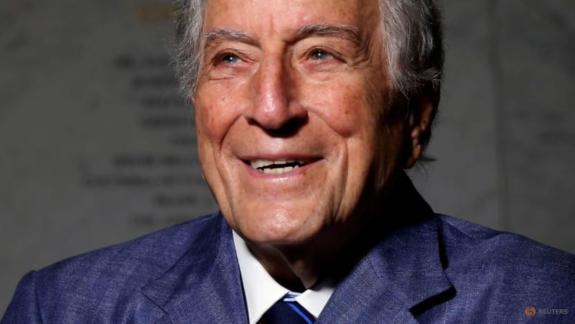 Tony Bennett hangs up concert hat on doctor's orders - CNA