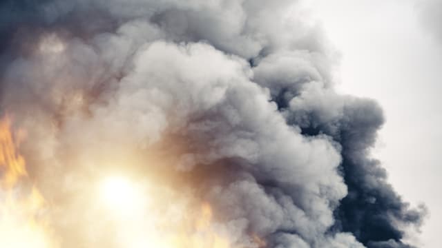 韩国一工厂发生爆炸 造成四死四伤