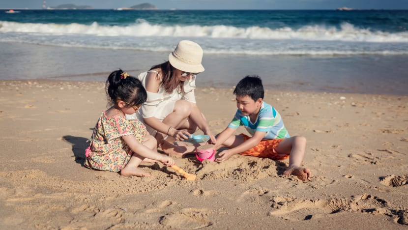 Commentary: Parents, do you know how to play with your children? Commentary: Parents, do you know how to play with your children?