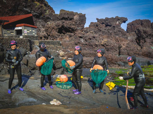 What’s it like to go diving with the haenyeo in Jeju Island, South Korea