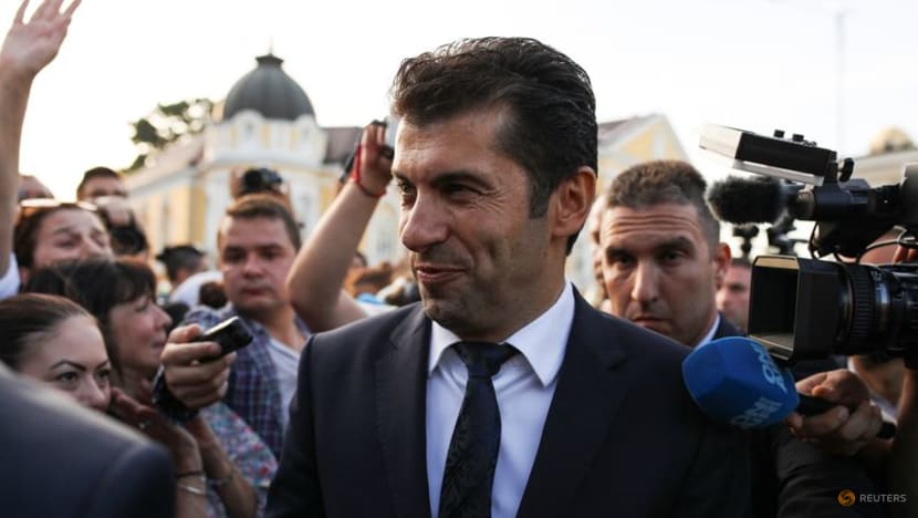 Bulgarian government loses no-confidence vote, early elections loom Bulgarian government loses no-confidence vote, early elections loom
