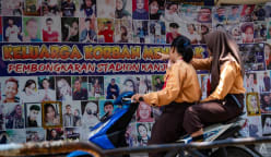 'Hukumannya lebih ringan dari maling ayam': Setahun Tragedi Kanjuruhan, duka dan amarah masih santer terasa