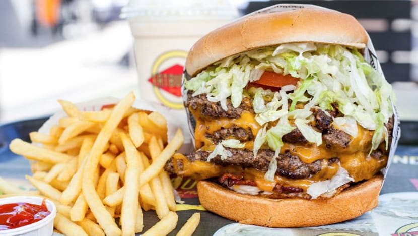 Restoran dari Hollywood, Fatburger, dalam proses dapatkan pensijilan halal di S'pura