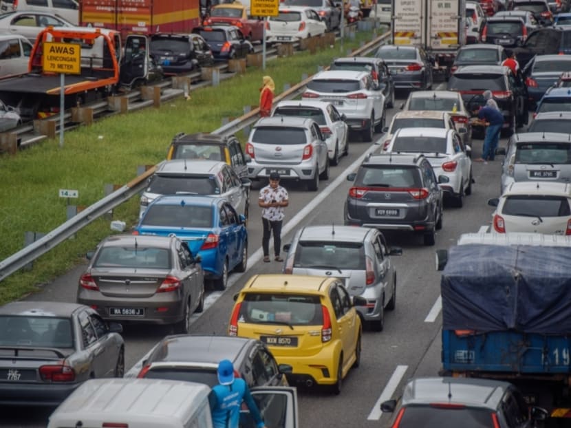 Study shows Kuala Lumpur drivers lost 159 hours and S$310 in fuel to peak hour traffic in 2022, could have read 31 books instead