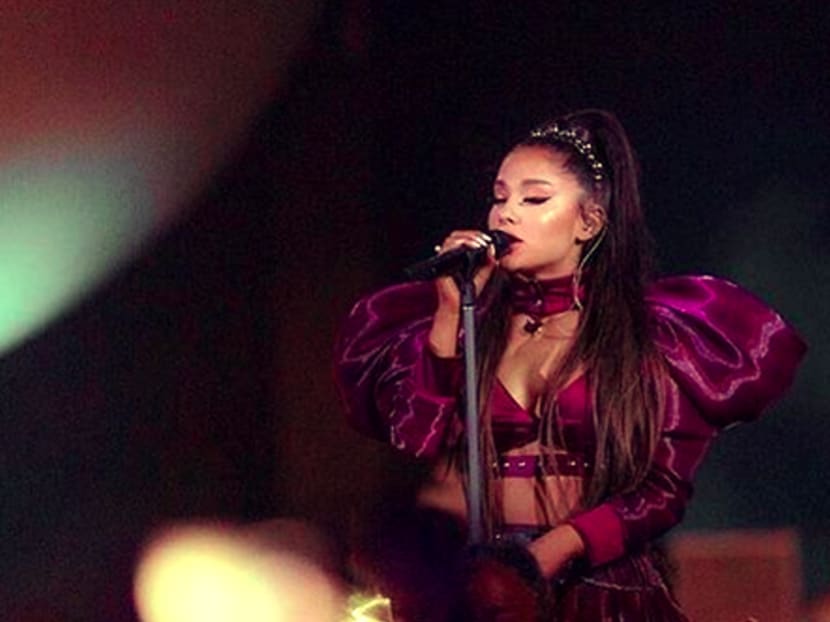 Ariana Grande gets pelted by a lemon during her Coachella performance Ariana Grande gets pelted by a lemon during her Coachella performance