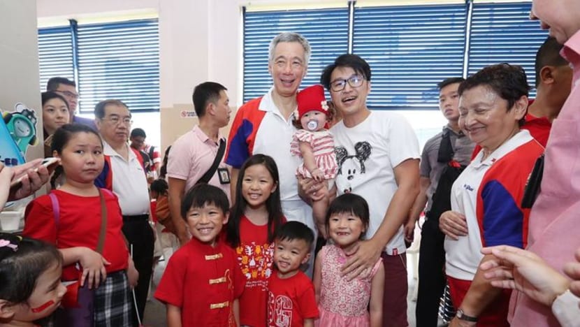 PM Lee sambut Hari Kebangsaan bersama penduduk Teck Ghee