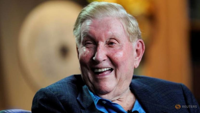 Billionaire Sumner Redstone dies at 97 Billionaire Sumner Redstone dies at 97