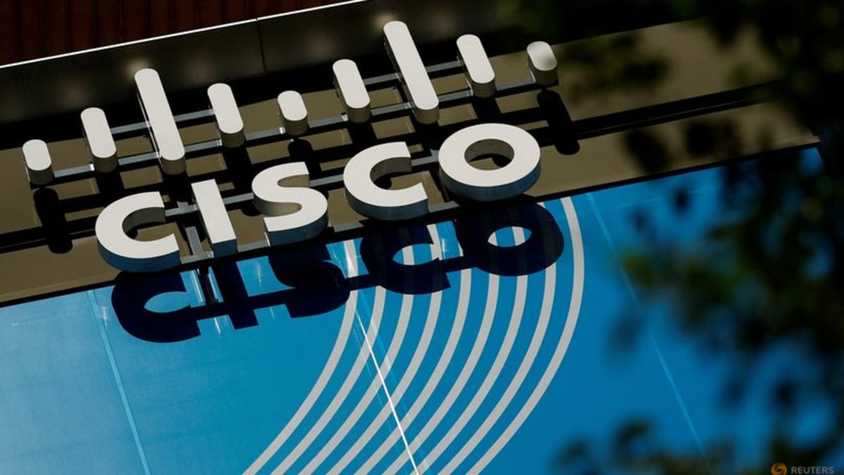 Cisco to cut more than 4,000 jobs, lowers annual revenue forecast - Vimarsana News