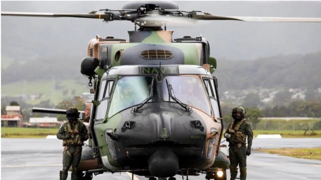军用直升机澳洲沿岸坠毁 四人失踪