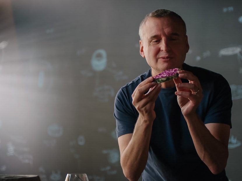 Somebody Feed Phil’s Phil Rosenthal To Perform In Singapore On Oct 6 Somebody Feed Phil’s Phil Rosenthal To Perform In Singapore On Oct 6