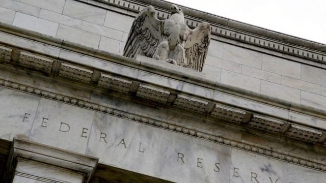 美联储担心通胀顽固 或需维持紧缩货币政策更久