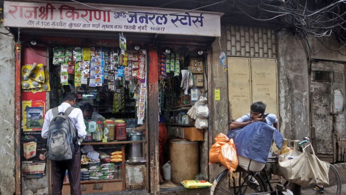 Pangeran hingga orang miskin: Penjual India menghadapi kehancuran saat taipan Ambani menargetkan toko ibu-dan-pop