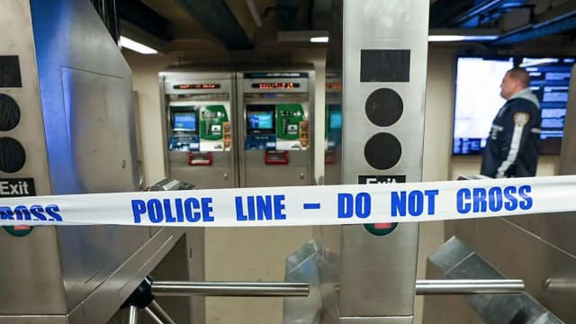 纽约地铁站发生枪击案 六人中枪一人死亡