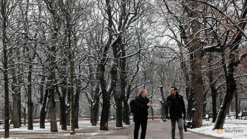 Zoom lunch? Walk in the park? Europe's recruiters adapt to Covid Zoom lunch? Walk in the park? Europe's recruiters adapt to Covid