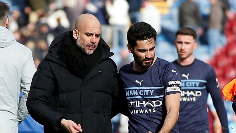Guardiola invites Gundogan and wife to dine or be dropped Guardiola invites Gundogan and wife to dine or be dropped