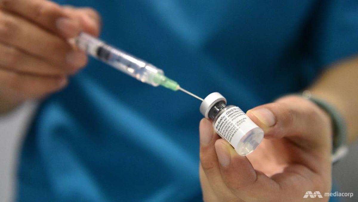 Anak-anak berusia 12 hingga 15 tahun akan menerima vaksin Pfizer-BioNTech COVID-19 di Singapura