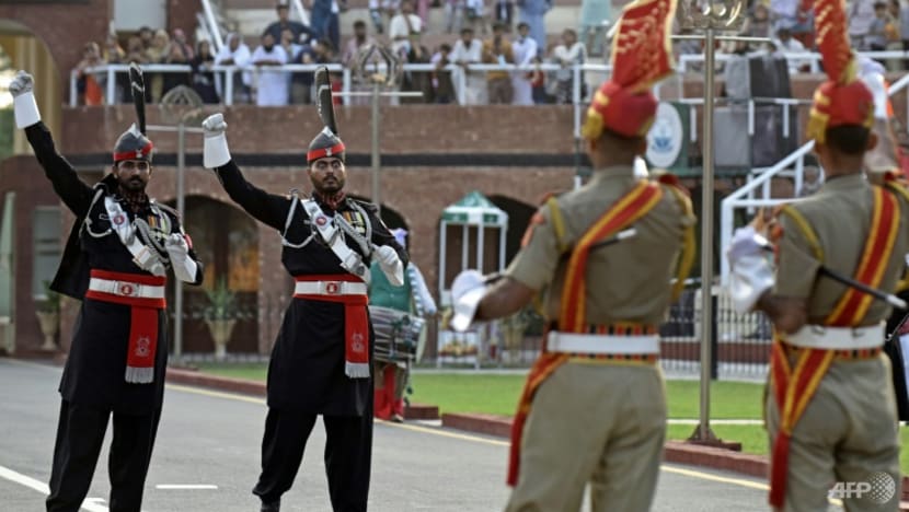 High drama at the India-Pakistan border, every sundown High drama at the India-Pakistan border, every sundown
