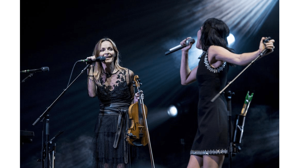 The Corrs to reunite for new tour 8 Days