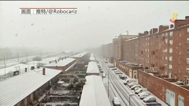 西班牙遭遇强风暴雪吹袭 多地道路被迫关闭
