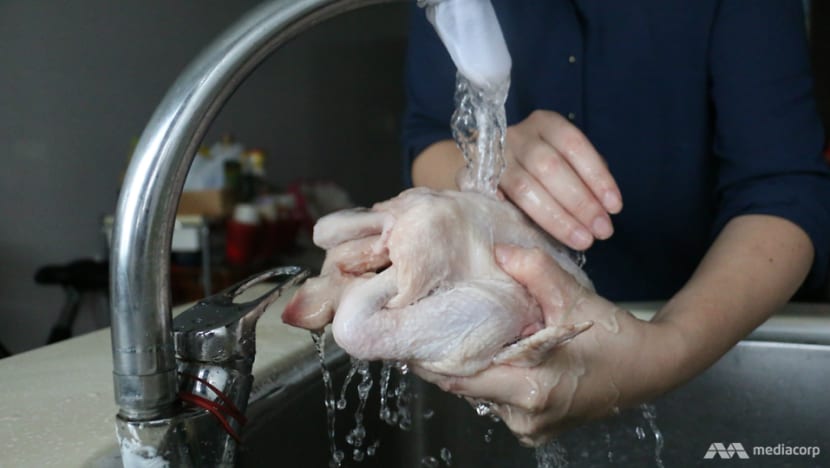 Commentary: Here’s why you shouldn’t wash raw chicken before cooking it