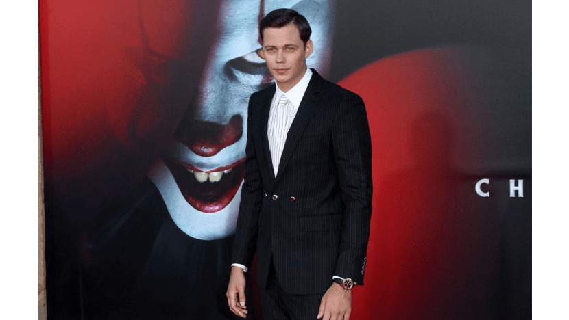 Bill Skarsgard gives Pennywise toys to baby daughter Bill Skarsgard gives Pennywise toys to baby daughter