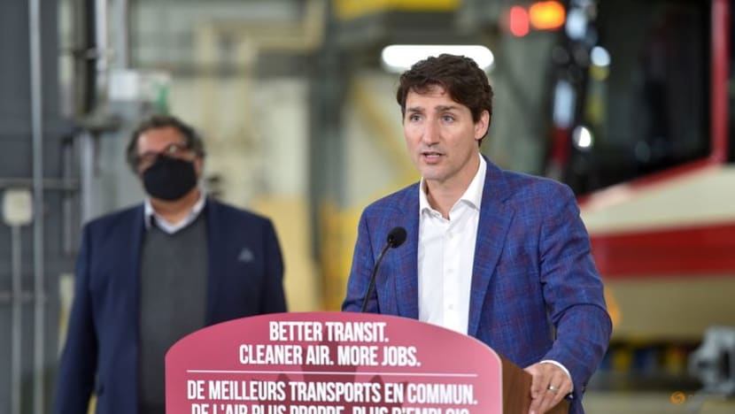 Canada fossil fuel workers want victorious Trudeau to keep retraining pledge Canada fossil fuel workers want victorious Trudeau to keep retraining pledge