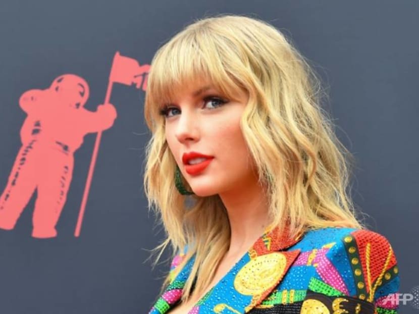 Taylor Swift says heads of former label 'exercising tyrannical control' over her Taylor Swift says heads of former label 'exercising tyrannical control' over her