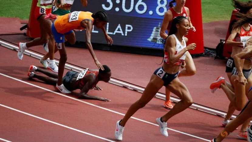 Olympics-Athletics-Hassan brilliantly recovers from fall to win 1,500m heat