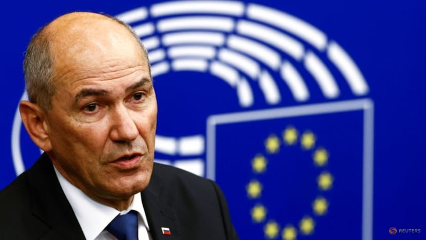 China raps Slovenia over letter on Chinese pressure China raps Slovenia over letter on Chinese pressure
