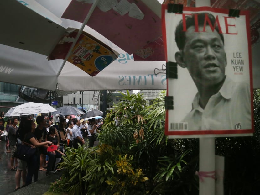 Gallery: Crowds line the streets of the financial district for Mr Lee Kuan Yew’s funeral procession