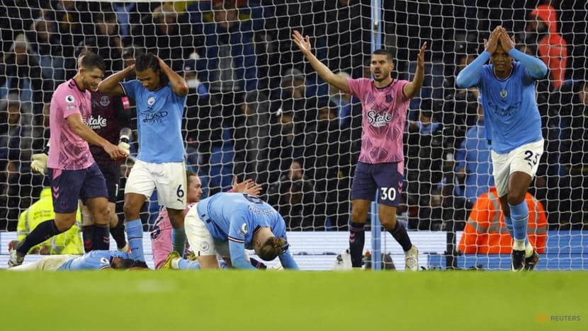 Man City fall behind in title race after Everton draw Man City fall behind in title race after Everton draw