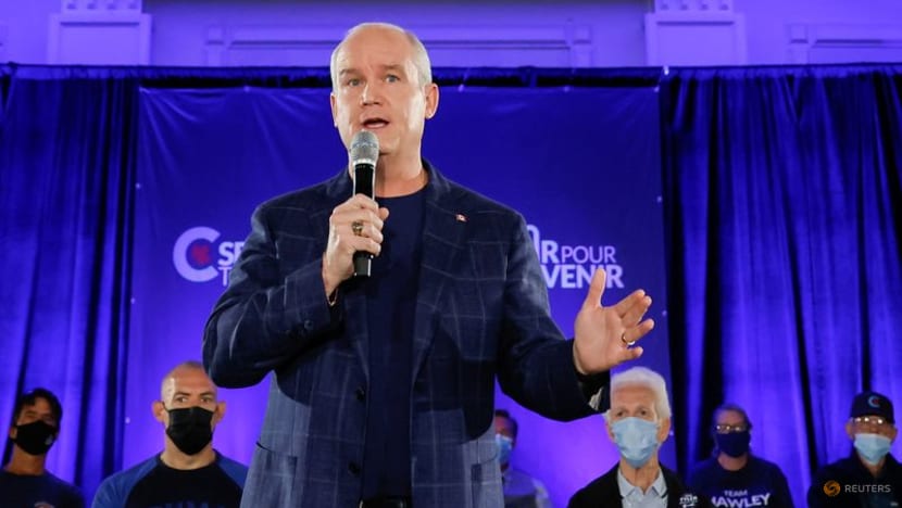 Canada's Trudeau hammers rival over COVID-19 stance on last day of campaign Canada's Trudeau hammers rival over COVID-19 stance on last day of campaign