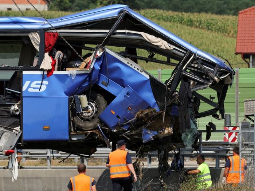 Bus crash in Croatia leaves 12 Polish pilgrims dead, 32 injured Bus crash in Croatia leaves 12 Polish pilgrims dead, 32 injured