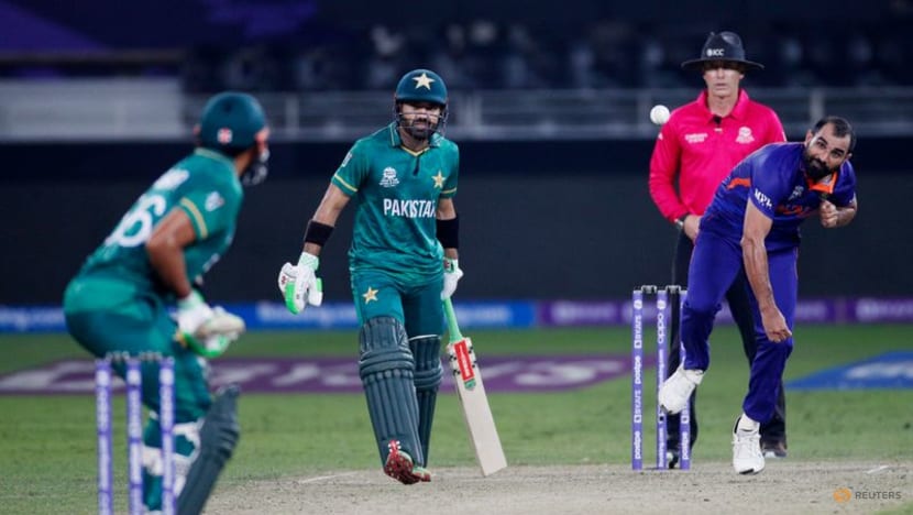Former players back India's Shami after abuse following loss to Pakistan Former players back India's Shami after abuse following loss to Pakistan