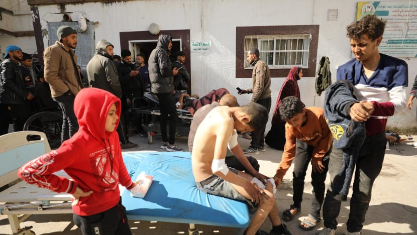 palestinians receiving treatment