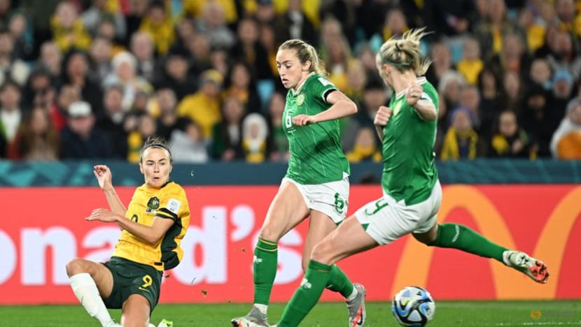 Coach Pauw proud of Ireland's narrow debut loss to Australia