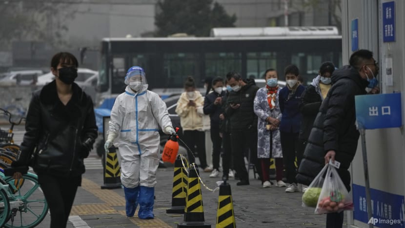 China reports new daily record COVID-19 cases, curbs tighten across country China reports new daily record COVID-19 cases, curbs tighten across country
