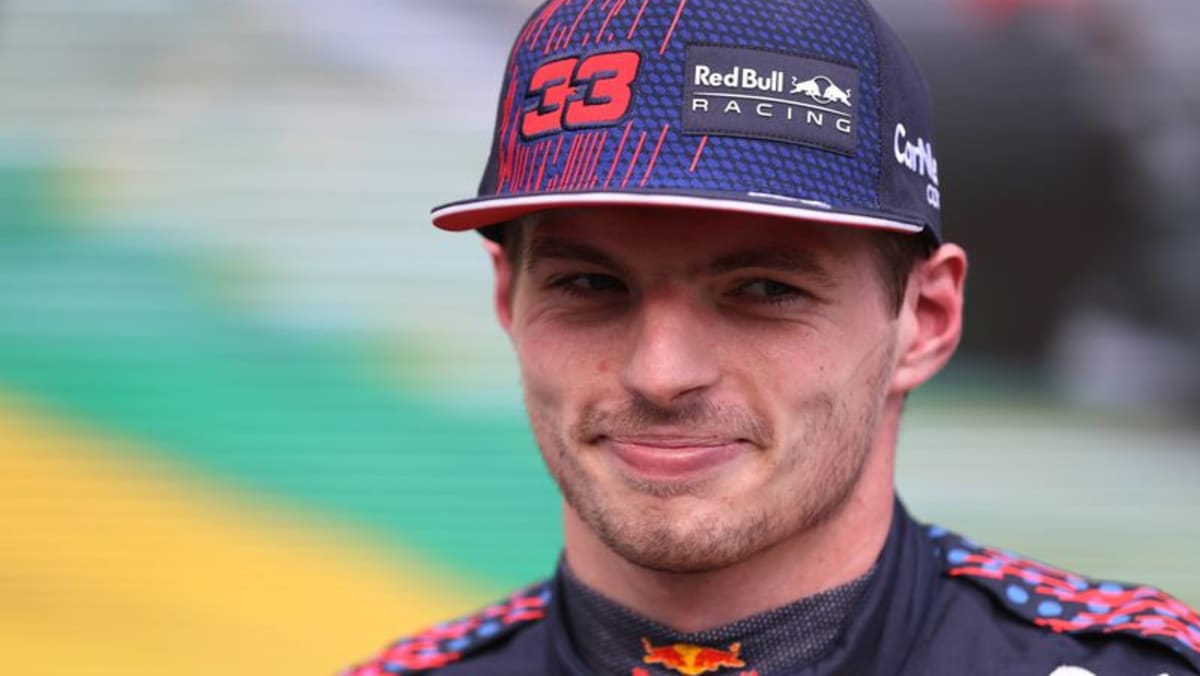 Petugas memanggil pemimpin F1 Verstappen karena dugaan pelanggaran kode