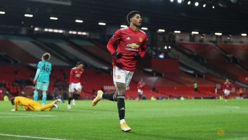 Football: Man Utd forward Rashford to have knee scan Football: Man Utd forward Rashford to have knee scan