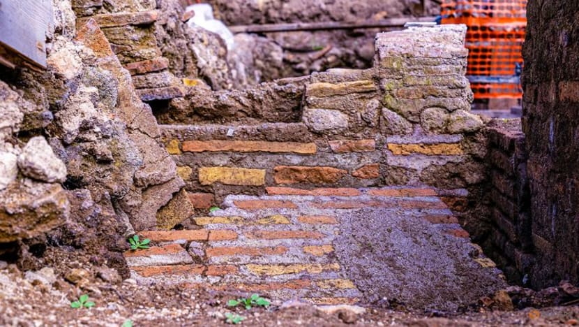 Water spoils archaeological quest for 'queen' of Roman roads Water spoils archaeological quest for 'queen' of Roman roads