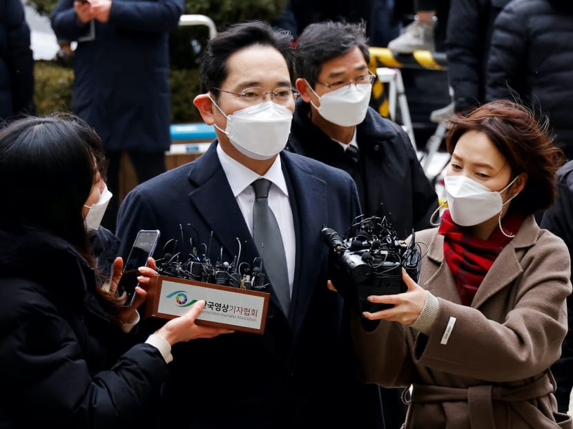 Samsung Group heir Lee Jae-yong, also known as Jay Y Lee, arrives at a court in Seoul, South Korea on Jan 18, 2021.