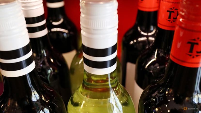 Wine Australia shuts China office as exports slump Wine Australia shuts China office as exports slump