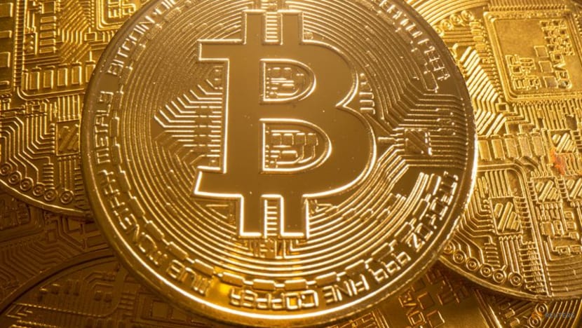 Bitcoin rises back above US$50,000 Bitcoin rises back above US$50,000