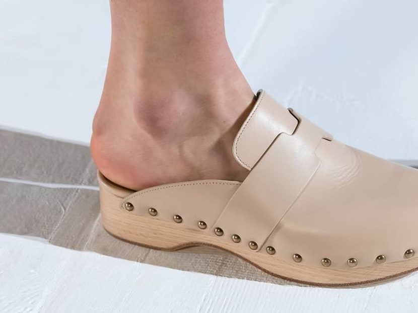 Louis Vuitton Luxury Leather Clogs Wooden Sandal