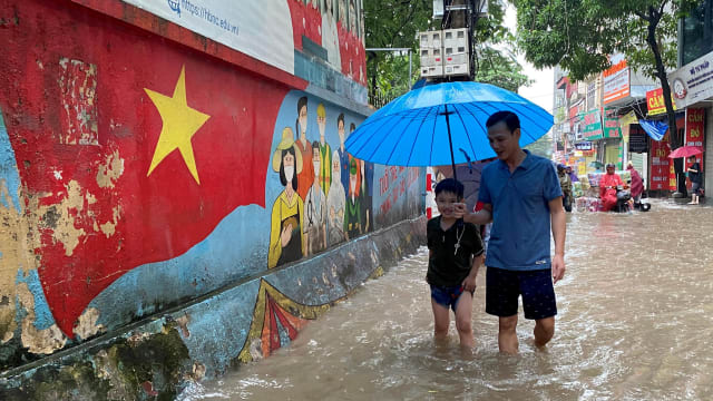 越南中部和北部豪雨成灾 造成至少三人死亡