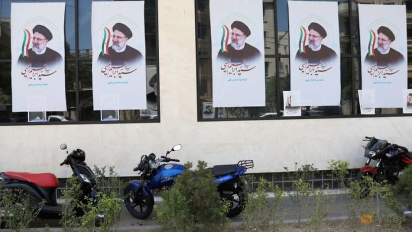 Iran presidential candidates trade barbs in TV debate Iran presidential candidates trade barbs in TV debate