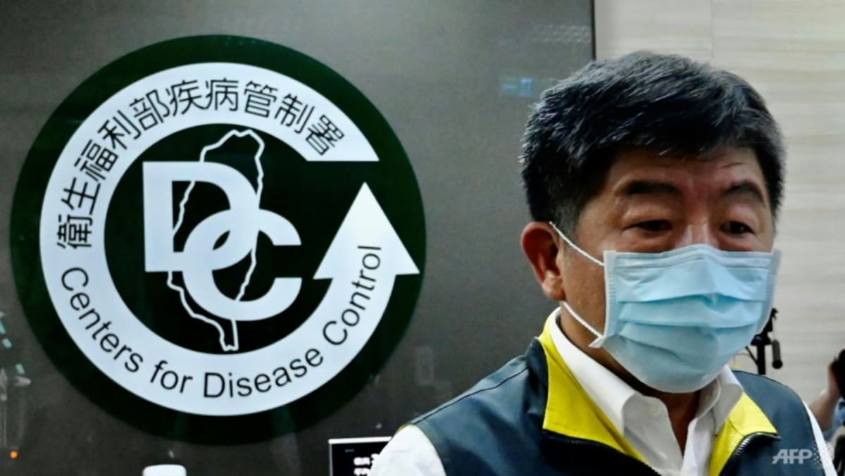 Taiwan akan menjauh dari strategi nol-COVID: Menteri Kesehatan