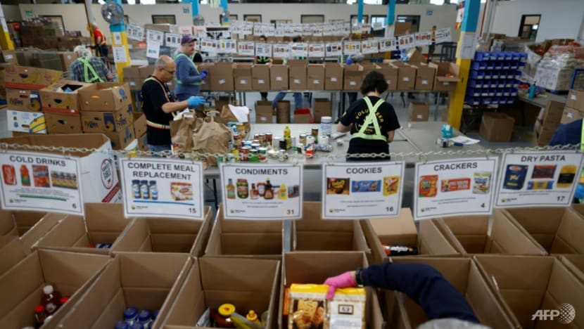 Canadians flock to food banks as grocery prices soar