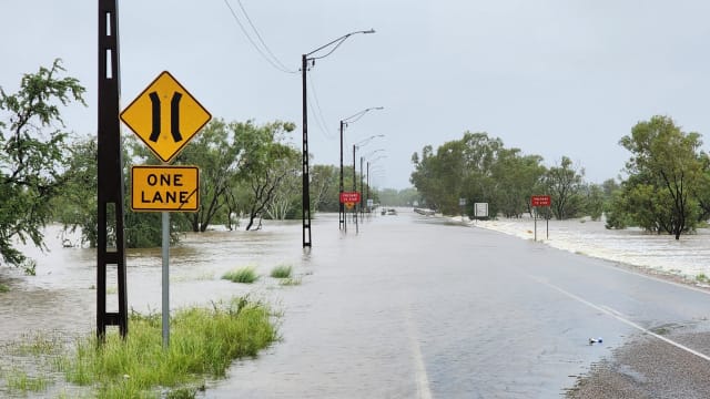 澳洲遭遇百年一遇洪灾 数百人被疏散